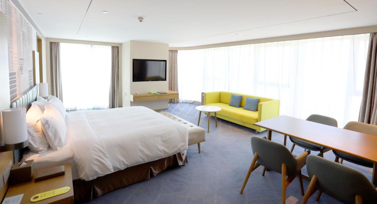 Holiday Inn & Suites Lanzhou Center, An Ihg Hotel Bagian luar foto