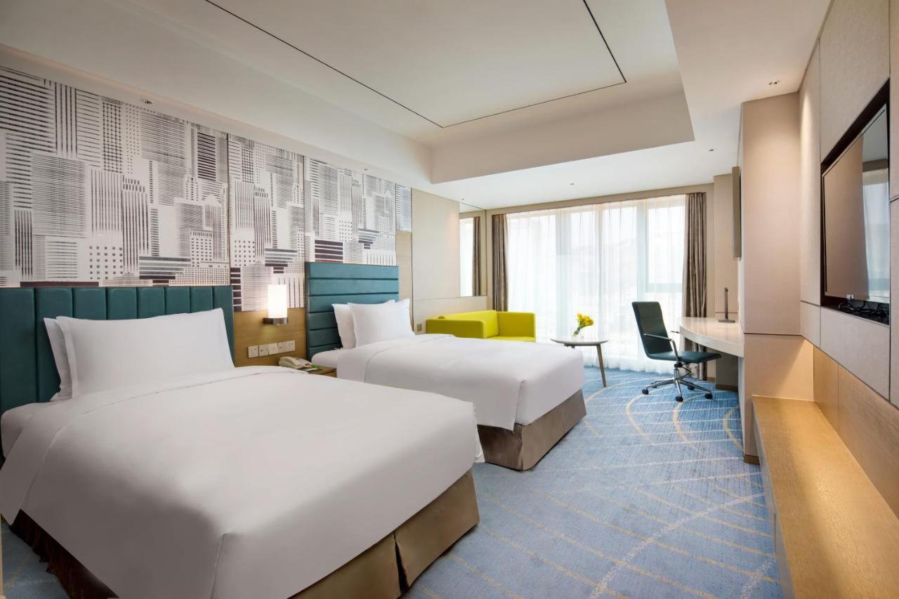 Holiday Inn & Suites Lanzhou Center, An Ihg Hotel Bagian luar foto